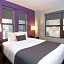 La Quinta Inn & Suites by Wyndham New York City Central Park