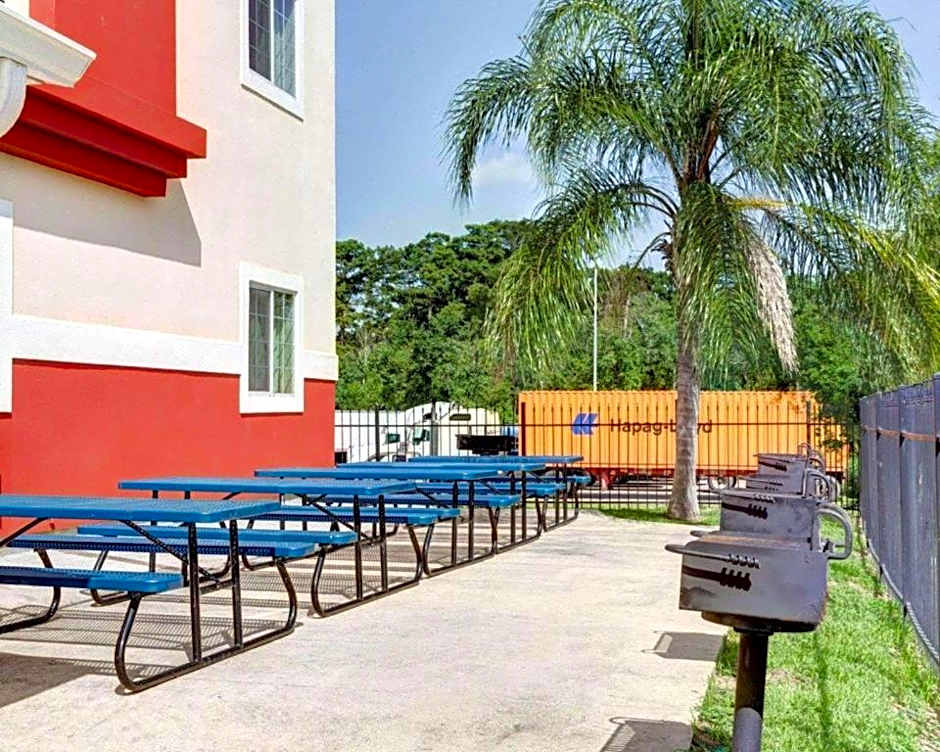 Suburban Extended Stay La Place