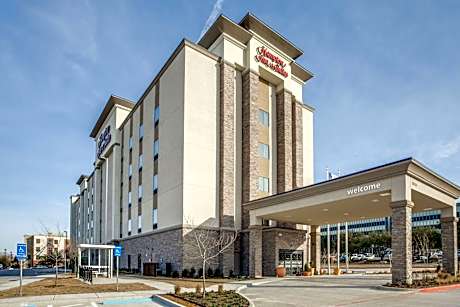 Hampton Inn By Hilton & Suites Dallas-Central Expy/North Park Area