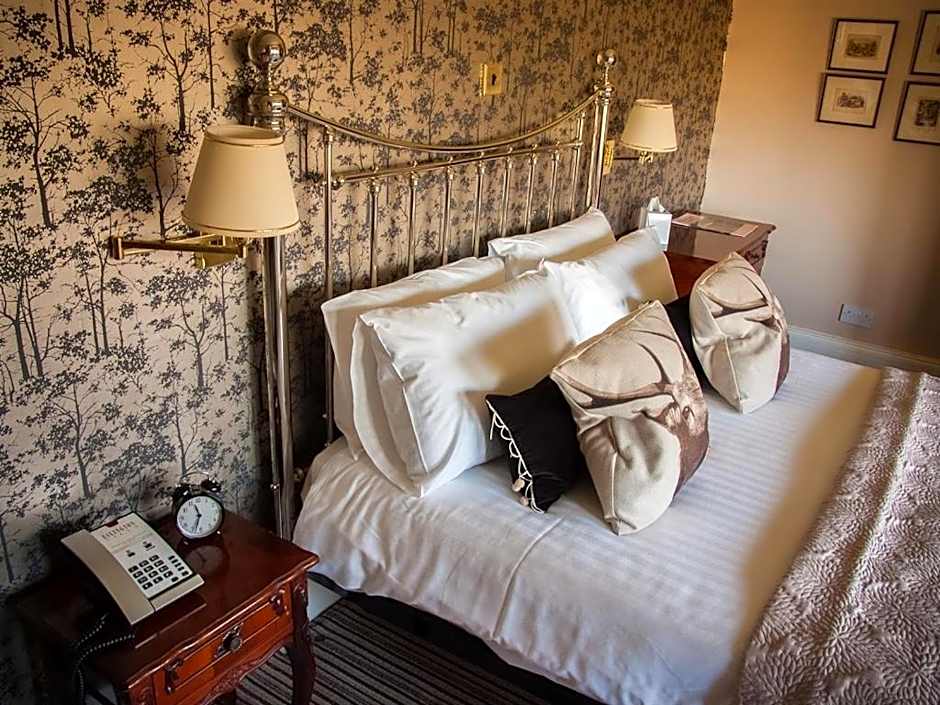 Eslington Manor
