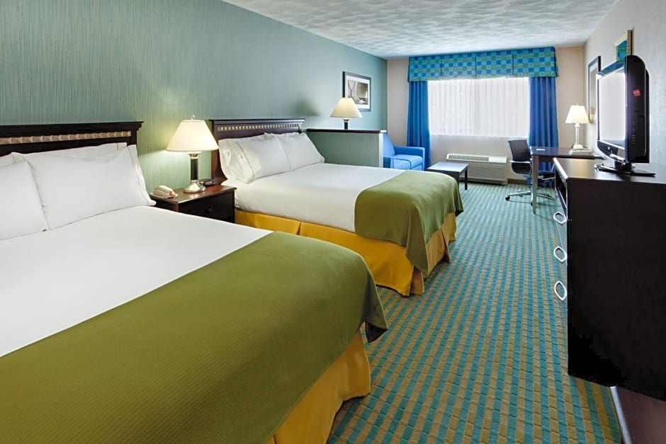 Holiday Inn Express & Suites Smithfield - Providence