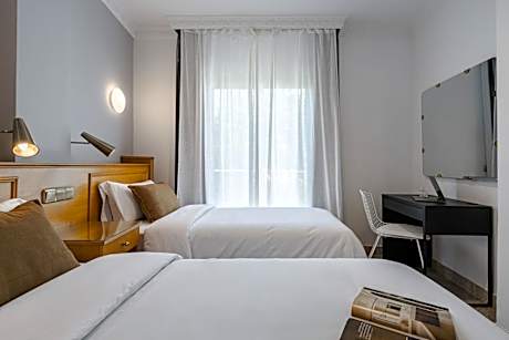 Standard Double or Twin Room (2 Adults)