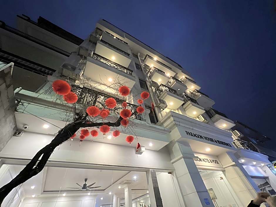 Paragon Noi Bai Hotel and Pool
