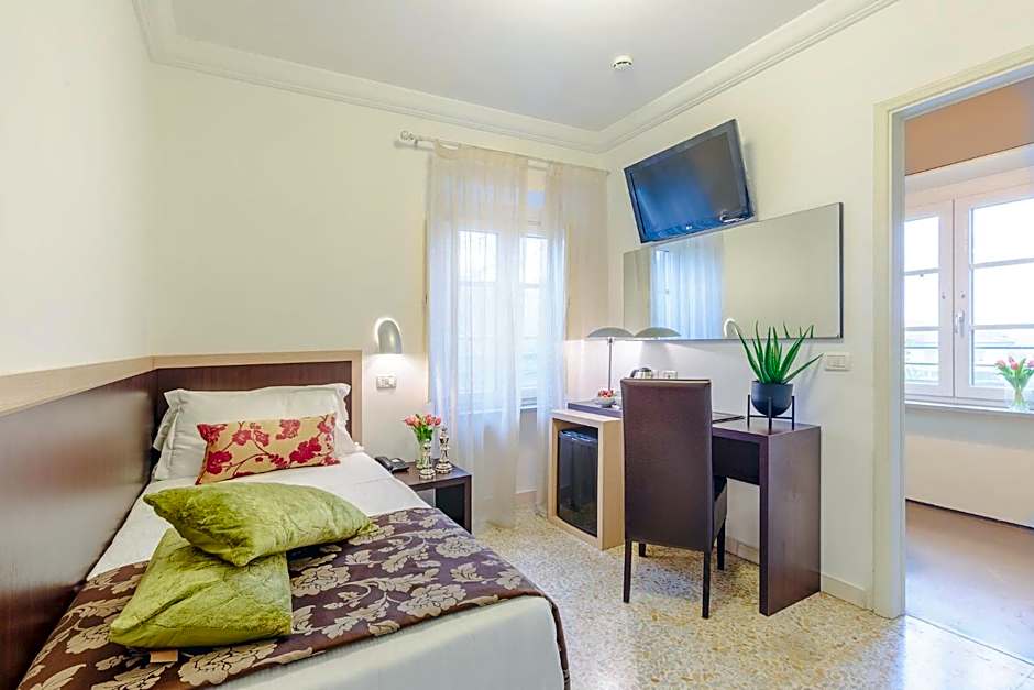 Hotel Hambros - Il Parco In Villa Banchieri