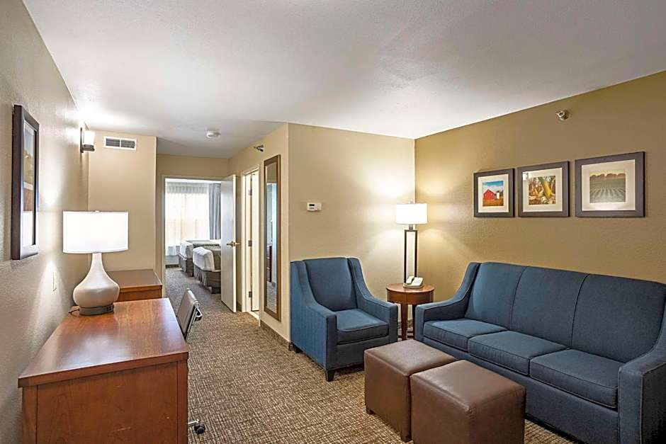 Comfort Inn And Suites