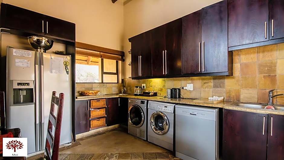 Zebula Golf and Wildlife Estate - Jackals Call Pax 8 - Moi Signature Luxury villa