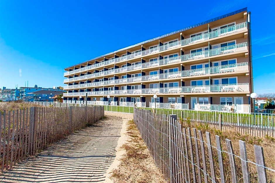 Dunes Manor Hotel