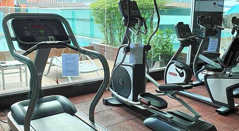 Amora NeoLuxe Suites Hotel