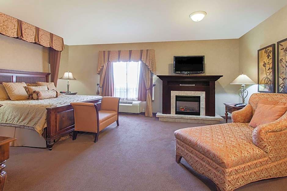 Ramada by Wyndham Camrose