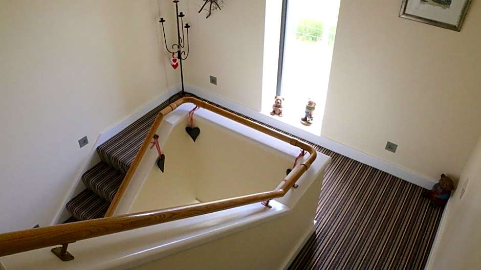 Emy Lakehouse - near Castle Leslie, Glaslough