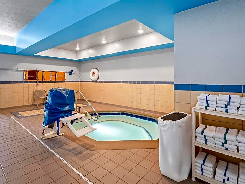 Hampton Inn & Suites East Lansing/Okemos