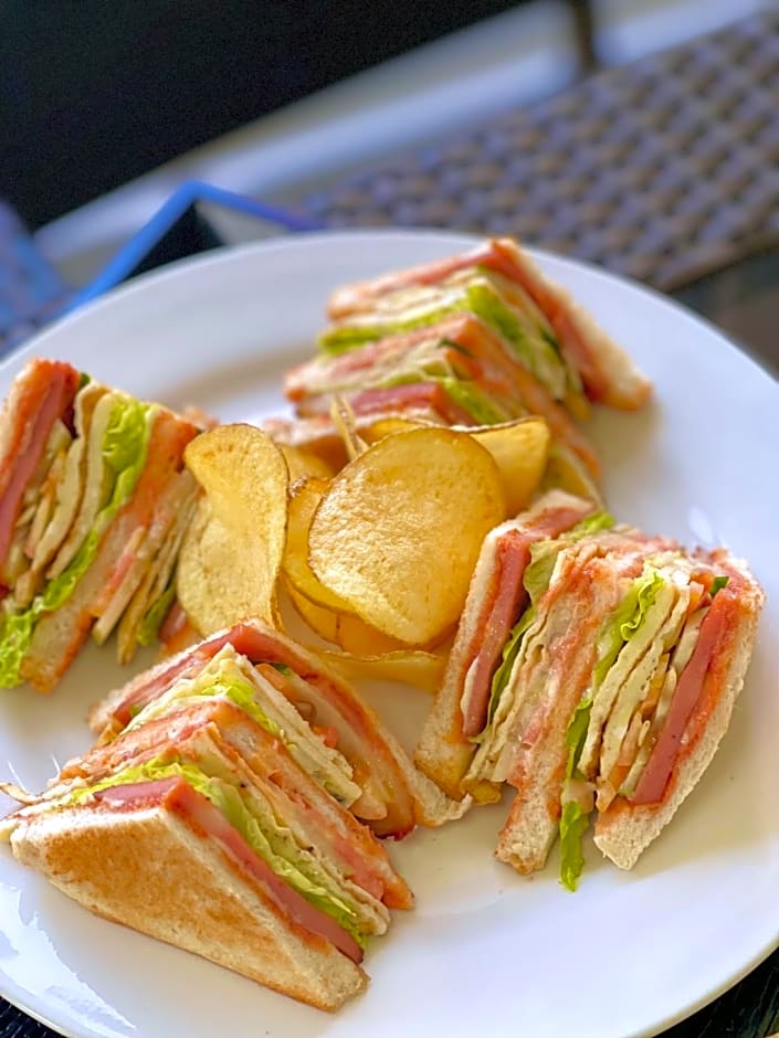 MinshukuKCS Hotel and Restaurant