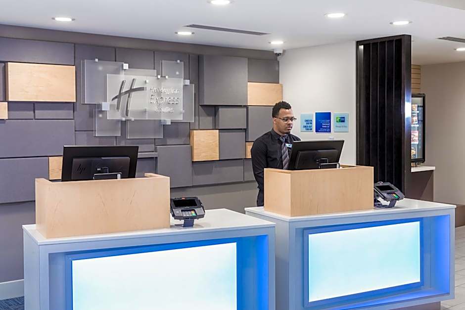Holiday Inn Express & Suites Hammond By IHG