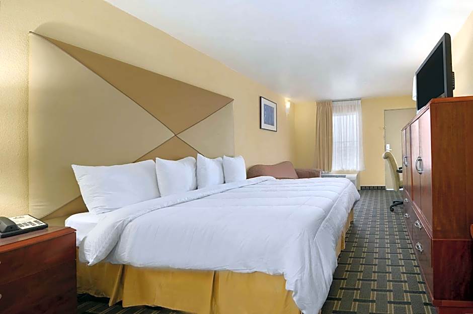 Days Inn by Wyndham Brunswick/St. Simons Area