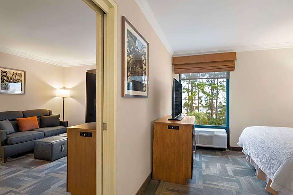 Photo 1 of 4 of Executive 1 King Bed