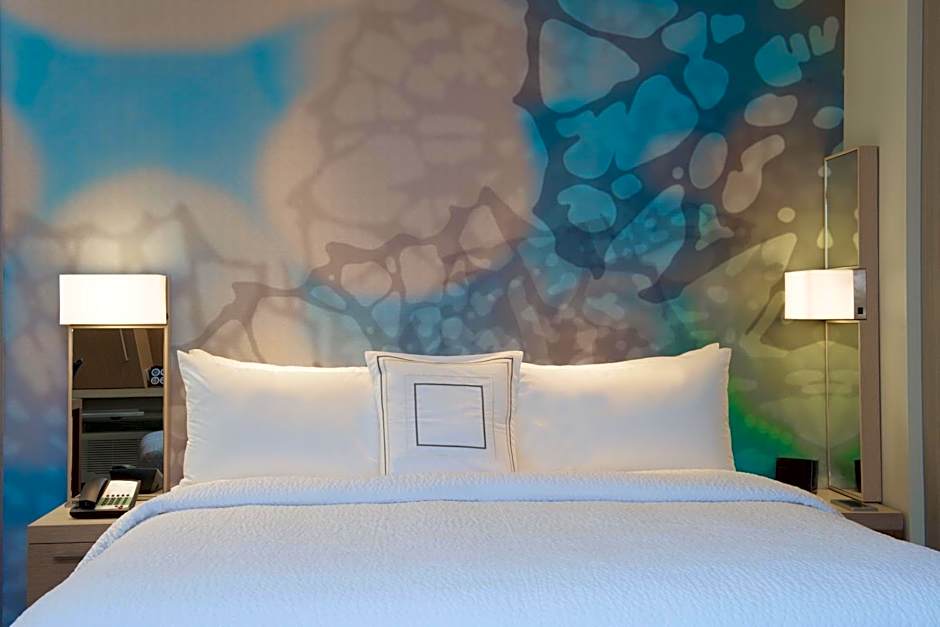 Courtyard by Marriott Seattle Everett Downtown