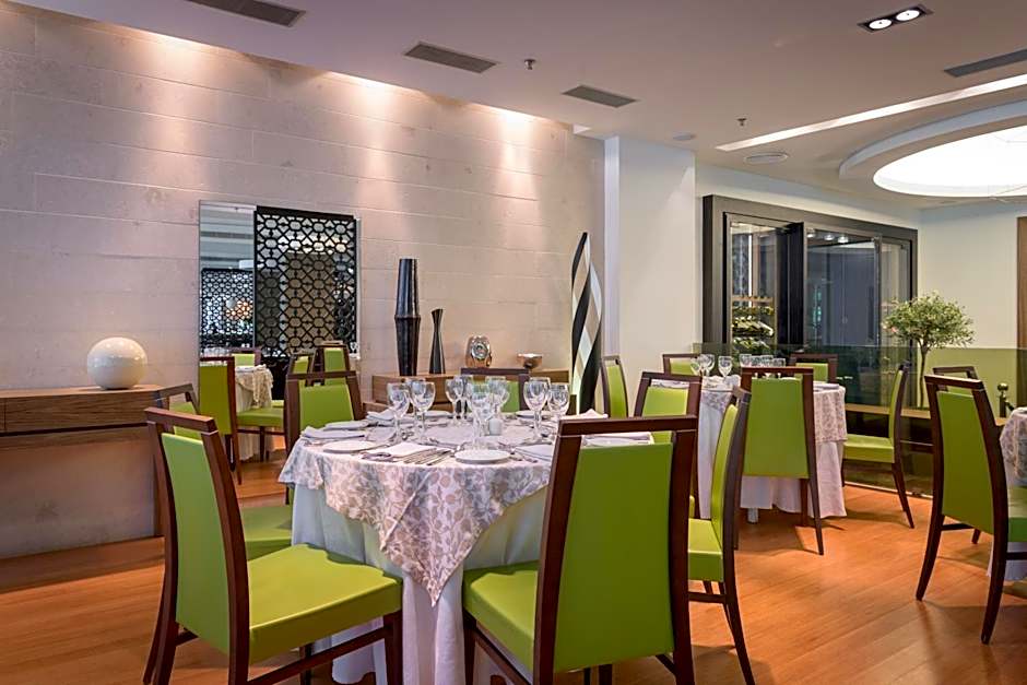 Olympic Palace Hotel