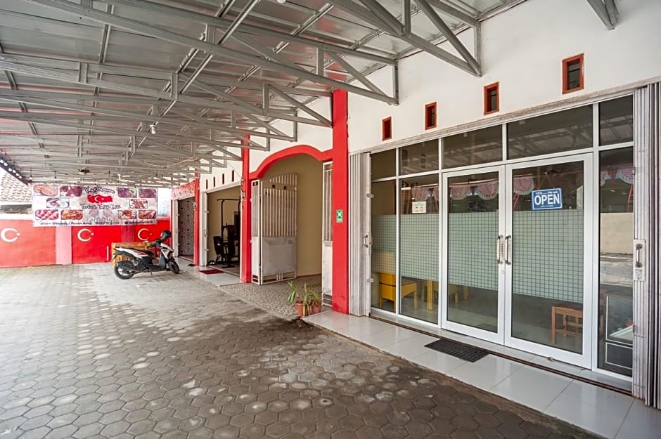 RedDoorz near Universitas Muhammadiyah Pringsewu