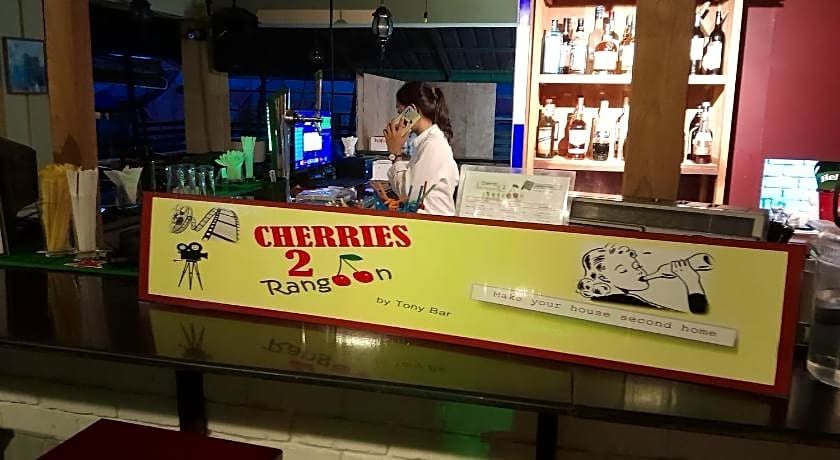 YAMA HOTEL & ROOFTOP BAR