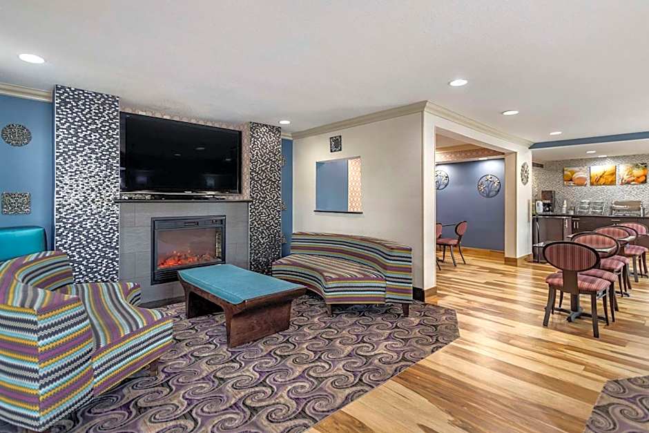 Comfort Inn Tulsa Midtown