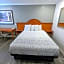 Deluxe Inn