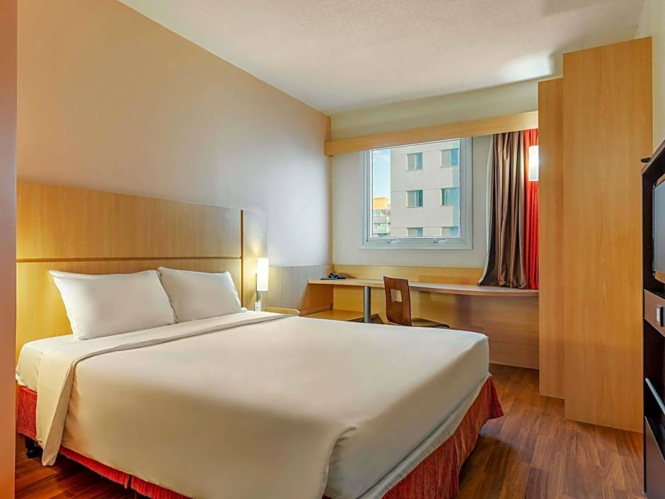 ibis BH Afonso Pena Savassi