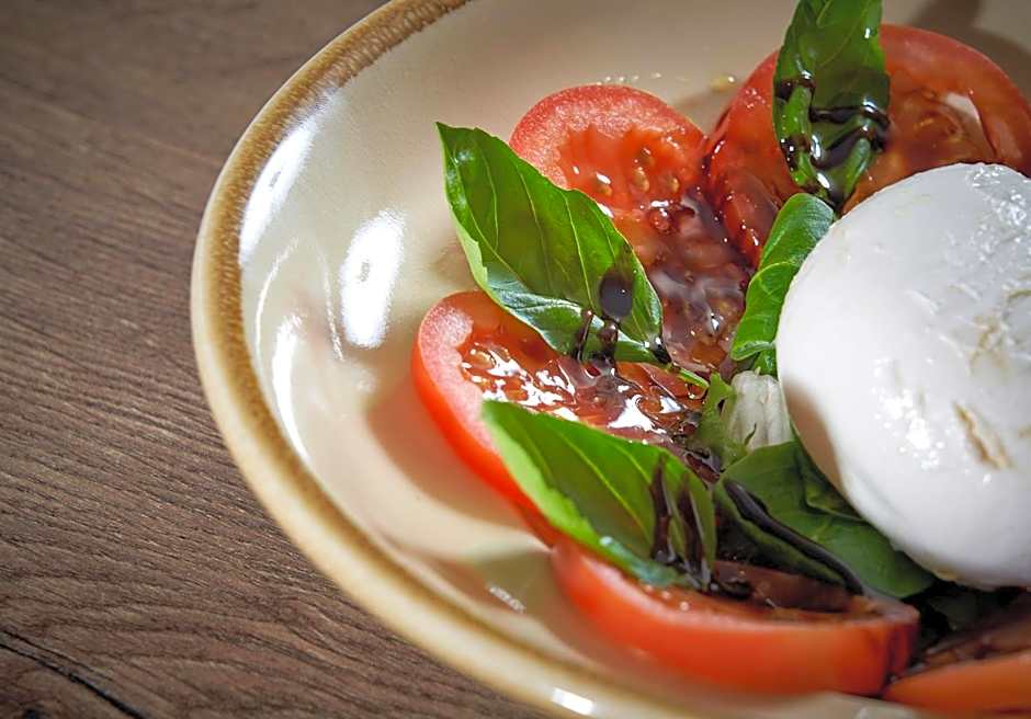 Kingston Theatre Hotel