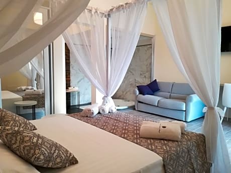 King Suite with Spa Bath