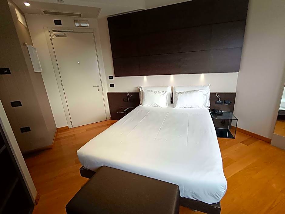 The Hub Hotel
