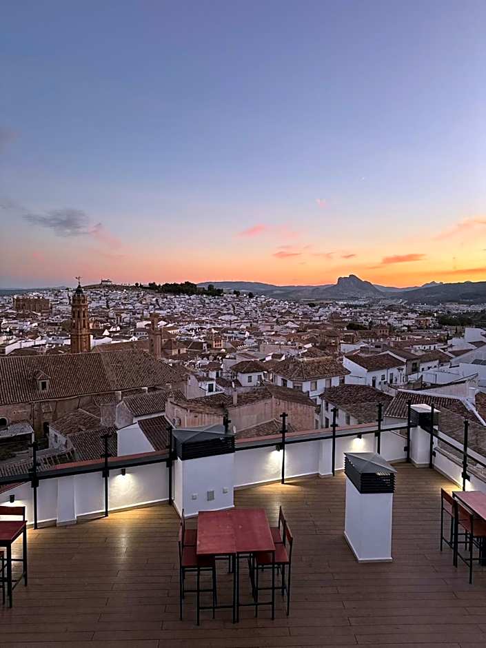 Hotel Apartamentos Antequera