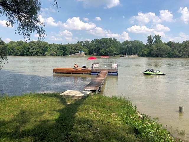 Admiralitás Kitchen and Restaurant