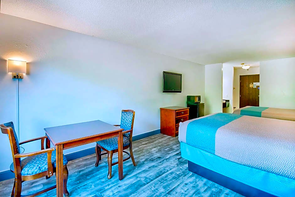 Motel 6-Grand Rivers, KY