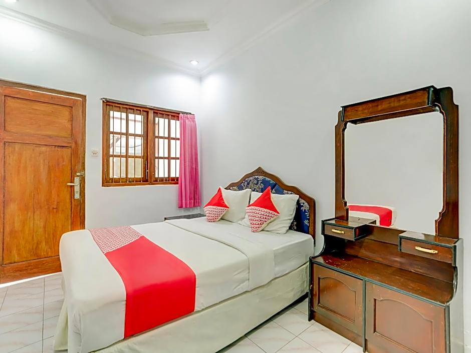 Hotel O Ratu