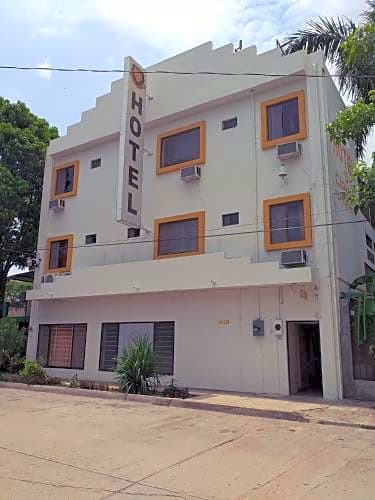 Hotel D´ Carmona