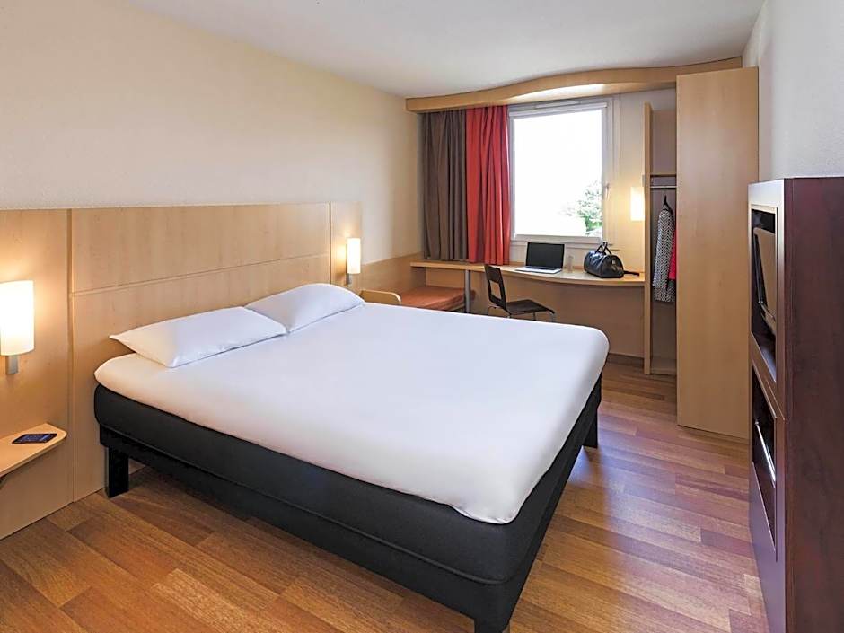 ibis Sisteron