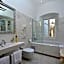 Jupiter Luxury Hotel