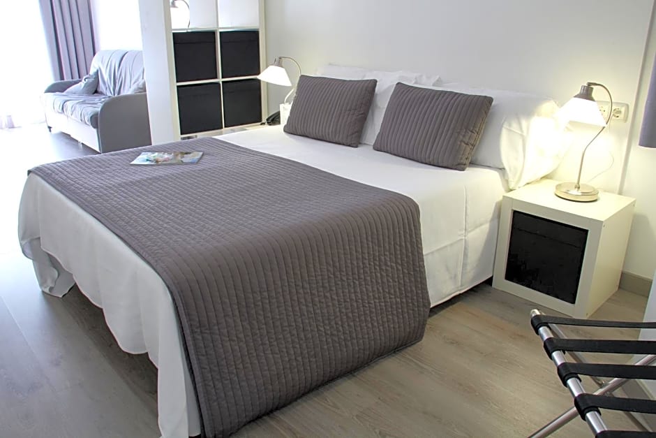 Aparthotel Atenea Calabria