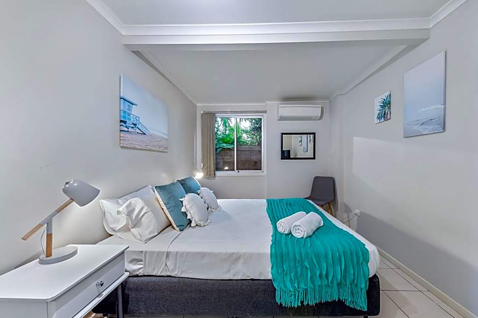 Airlie Apartments
