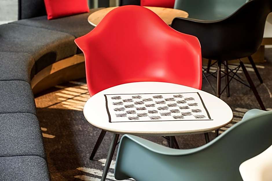 ibis Marne la Vallee Champs