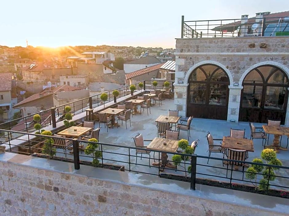 Acer Cave Hotel
