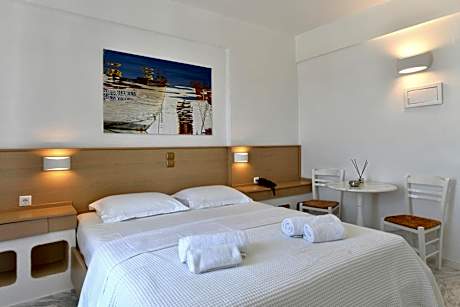 Superior Double Room with Sea View (2-3 Adults)