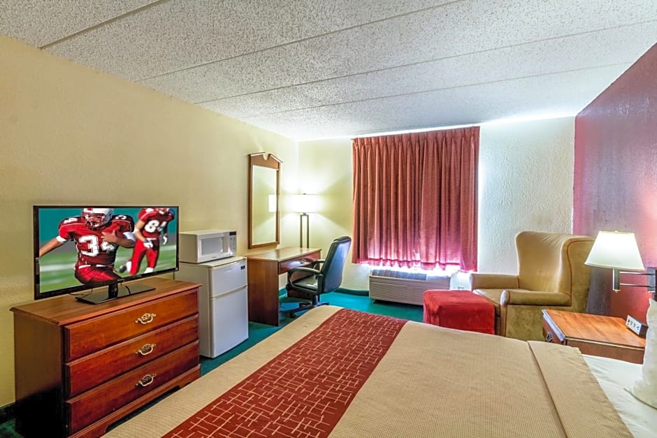 Red Roof Inn Morehead
