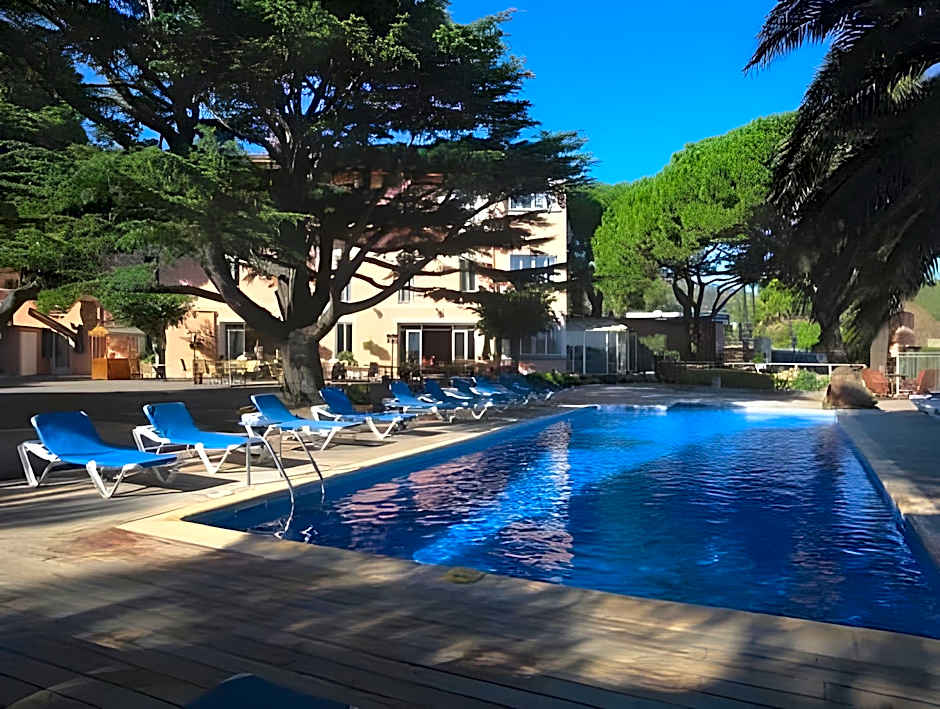 Les Jardins Du Cedre