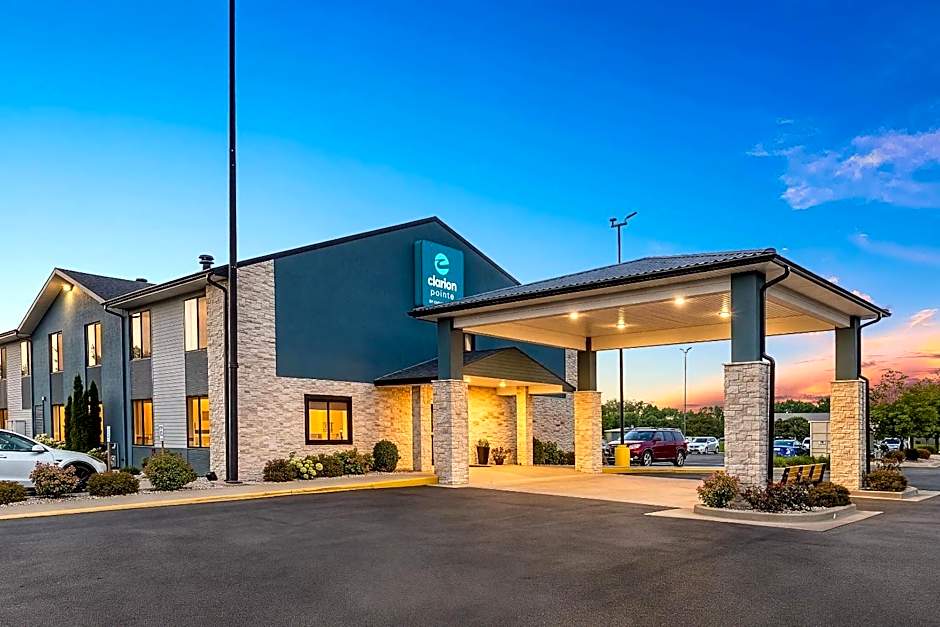 Clarion Pointe Racine - Mount Pleasant