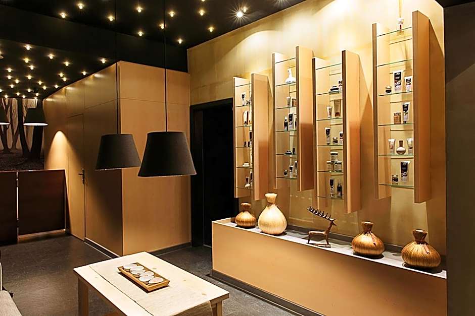 Atrium Hotel - Family friendly