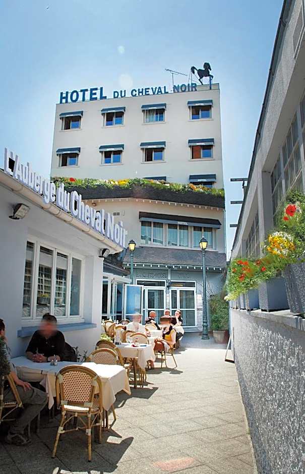 Le Cheval Noir Hôtel Paris Pantin