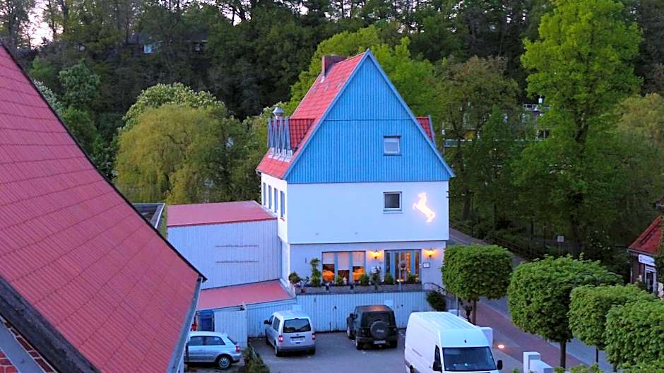 Restaurant und Hotel Zum Weissen Ross