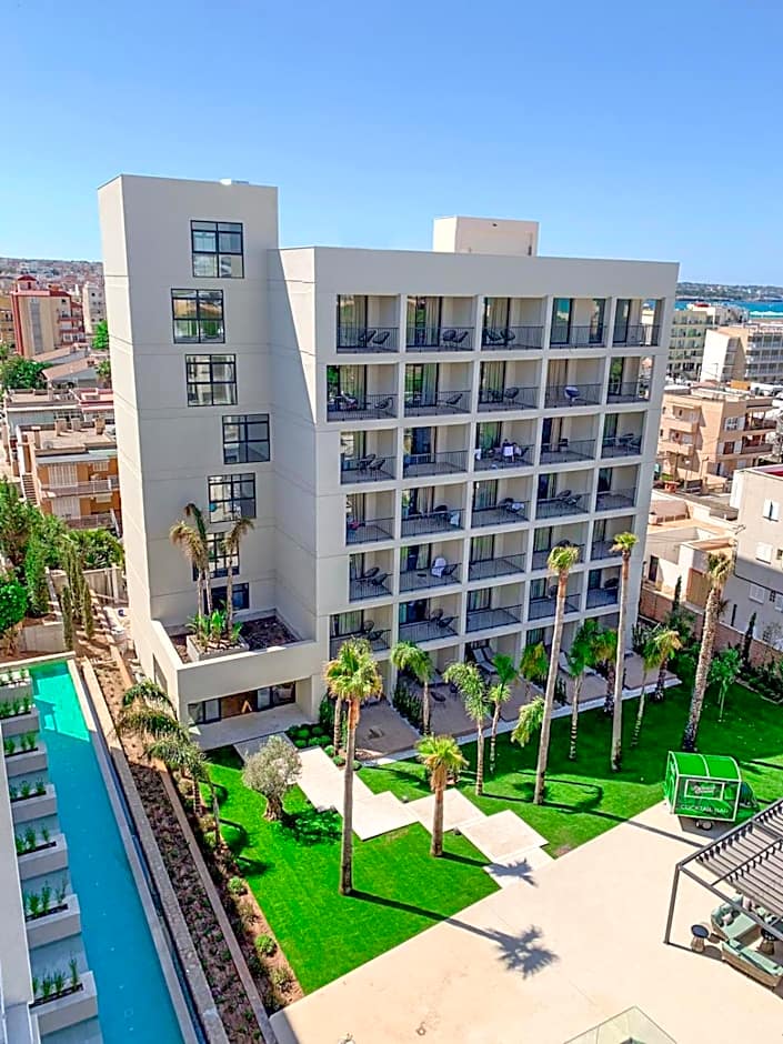 Mac Paradiso Garden Hotel