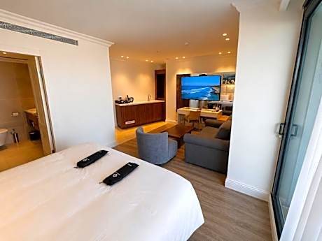 Junior Premium Suite with Balcony