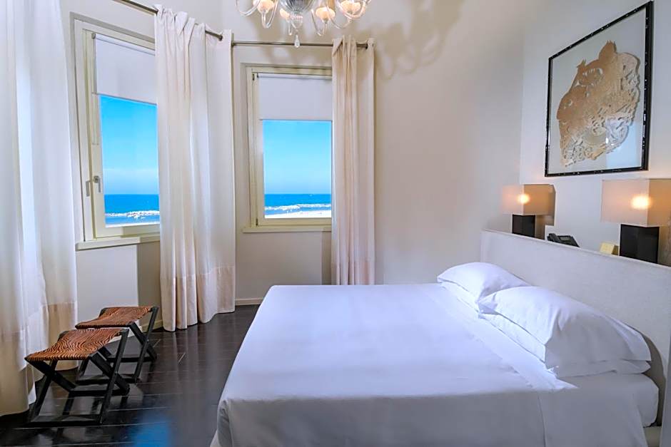 Hotel Carducci 76